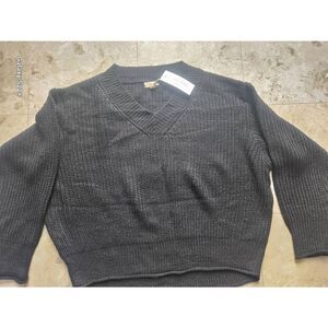S4 Debut cropped sweater, NWT